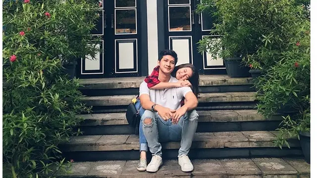 Main Sinetron Bareng, Ini 7 Potret Mesra Zoe Jackson dan Aditya Zoni