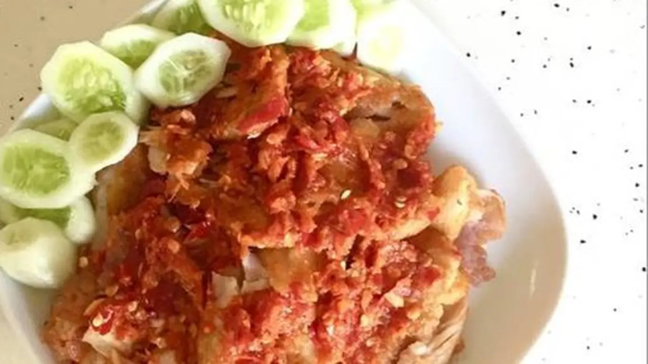 Ayam geprek./Copyright cookpad.com/Careen Cinthya