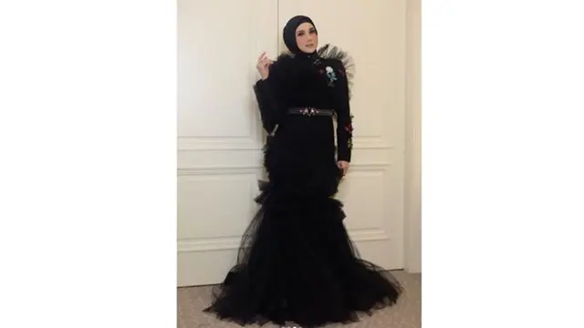 7 Gaya Seleb di Resepsi Pernikahan Syahrini dan Reino Barack, Cantik dan Tampan