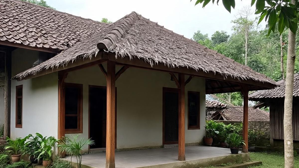 9 Desain Rumah Kampung dengan Konsep Semi Outdoor Cocok Buat Iklim Tropis