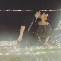 Pasangan kekasih Derby Romero dan Claudia Adinda siap meresmikan hubungannya tahun ini. Meski baru dua tahun pacaran, Derby juga yakin Claudia merupakan pasangan yang cocok mendampinginya. (Instagram/miss_adinda_mae)