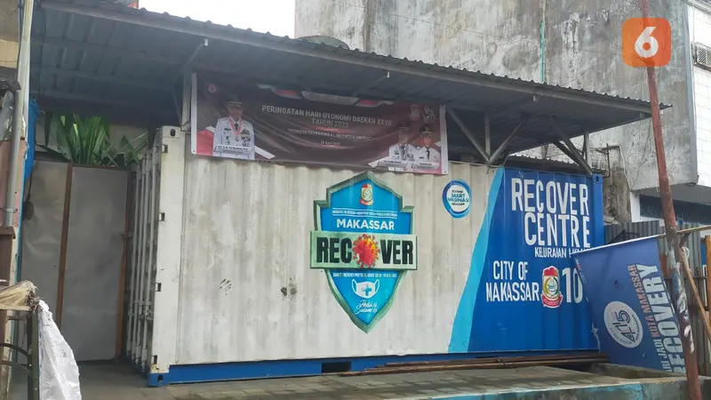 Penampakan salah satu Kontainer Recover di Jalan Sibula dalam, Kelurahan Layang, Kecamatan Bontoala, Makassar yang menelan anggaran Rp100 juta (Liputan6.com/Eka Hakim)