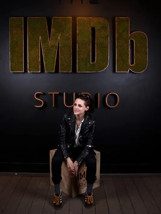 Belum lama ini, Stewart juga telah bercerita soal masa lalunya, dimana ia terlibat perseteruan dengan Donald Trump pada tahun 2012. Walaupun sudah lama, namun Stewart kembali teringat lantaran Trump yang baru saja dilantik. (AFP/Bintang.com)