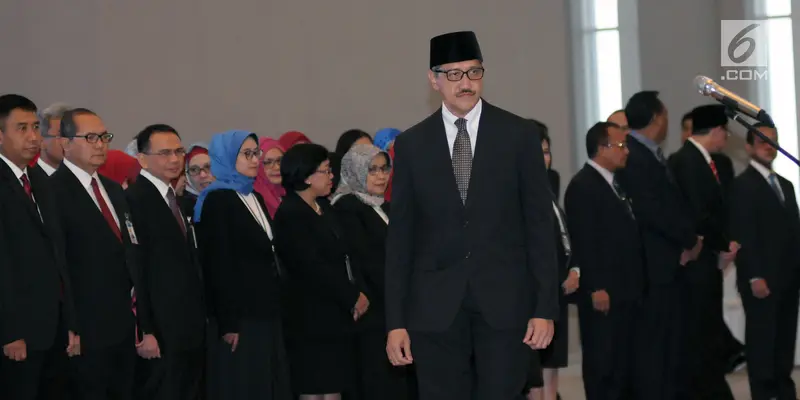 Di Depan Ketua MA, Dody Budi Waluyo Ucapkan Sumpah Jabatan Deputi Gubernur BI