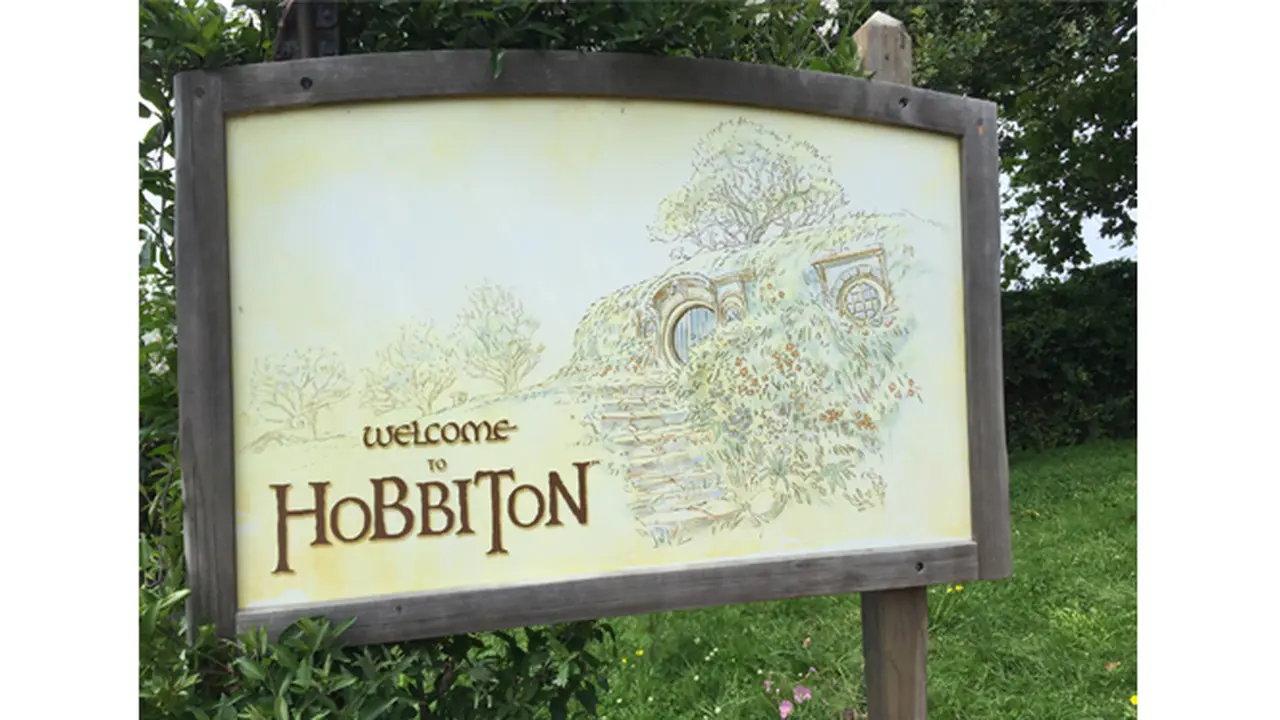 Sensasi Berkunjung ke Kampung The Hobbit di Selandia Baru