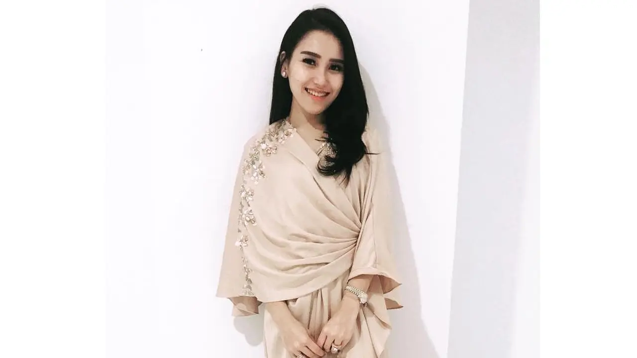 [Bintang] Terjun di Dunia Akting, Ayu Ting Ting Ingin Adu Akting dengan Reza Rahadian