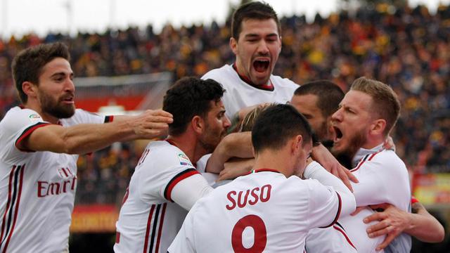 FOTO: AC Milan Ditahan Imbang Klub Juru Kunci