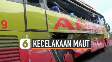 Kecelakaan maut terjadi antara dua bus di Tol Cipali, Jawa Barat. 7 orang tewas dan puluhan lainnya mengalami luka berat dan ringan.