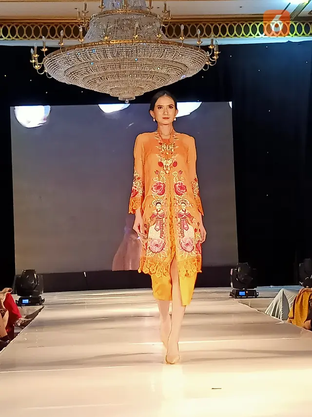 Kebaya-Kebaya Bordir Cantik Berunsur Betawi