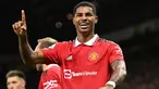 Manchester United baru saja memperpanjang kontrak 4 pemainnya selama setahun, di mana keempatnya sama-sama akan berakhir durasi kontraknya di akhir musim 2022/2023 alias 6 bulan ke depan. Guna menyiasati keempatnya tak meninggalkan Old Trafford secara gratis, Setan Merah secara otomatis memperpanjang kontrak mereka hingga setahun ke depan hingga akhir musim 2023/2024 karena keempatnya memang mempunyai opsi tersebut dalam klausul kontrak mereka. Berikut daftar keempat pemain tersebut. (AFP/Oli Scarff)