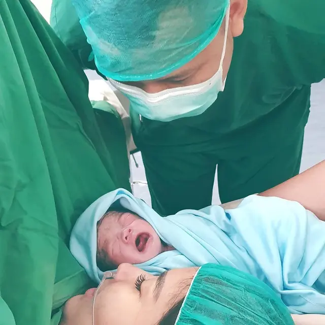 7 Momen Perjuangan Winda Khair Lahirkan Anak ke-2