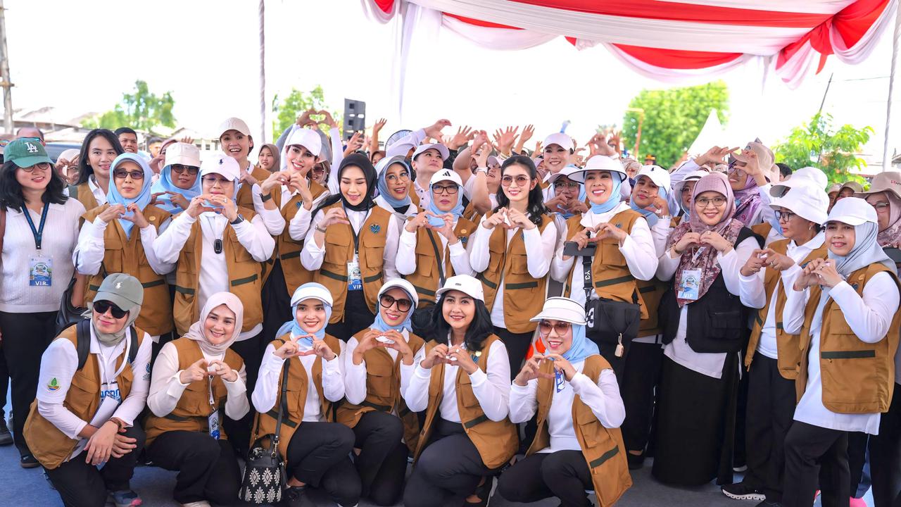 Istri Mensos Gus Ipul Aktif dalam Kegiatan Dukung Pemberdayaan Komunitas Mangrove