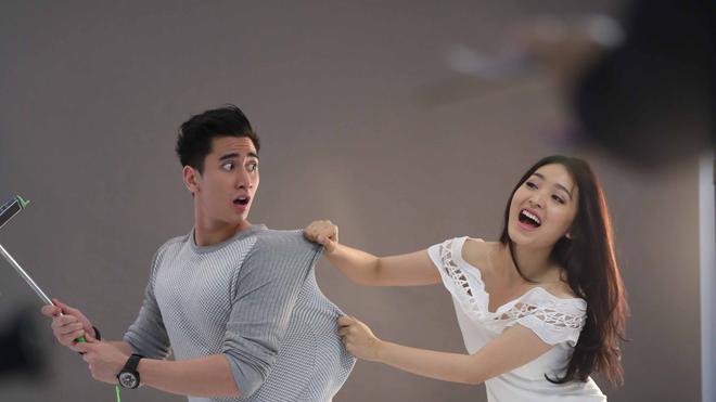 Natasha Wilona Tindih Verrell Bramasta, Netizen Heboh - Celeb Bintang.com