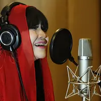 Sejak tahun 2012 penyanyi senior Ita Purnamasari menggarap single religi jelang ramadan tiba. Ia bersama dengan grup Syiar Voice yang beranggotakan 13 orang. (Bambang E. Ros/Bintang.com) 