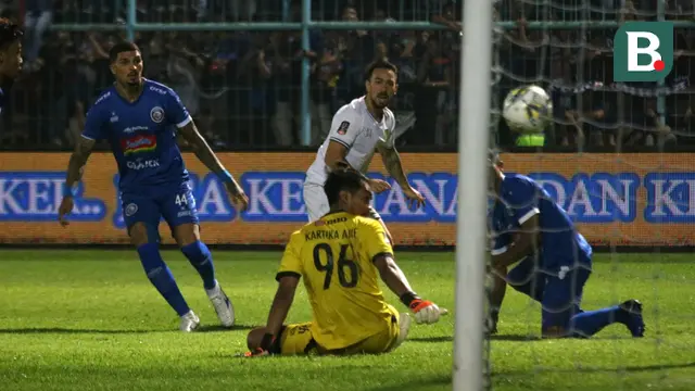 Arema FC vs Persebaya Surabaya