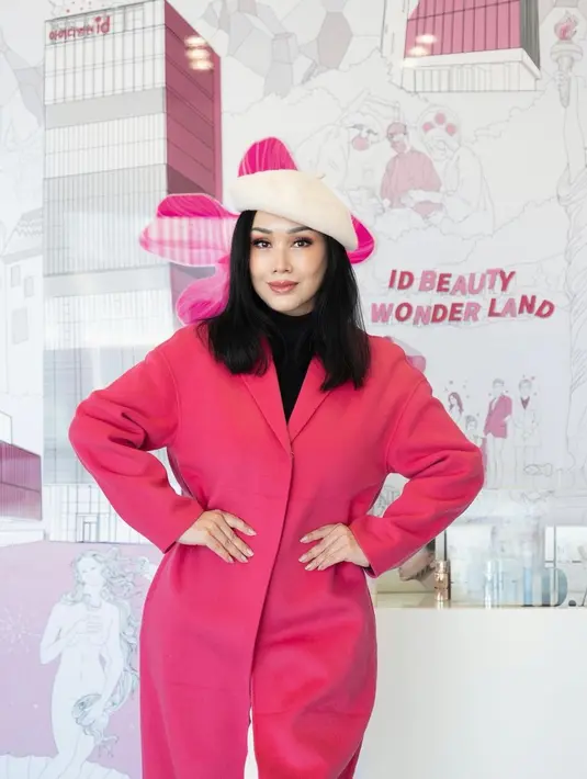 “Karena walaupun aku sudah melakukan perawatan muka, tetap saja keriput itu muncul,” tulis Titi DJ. [IG: ti2dj].