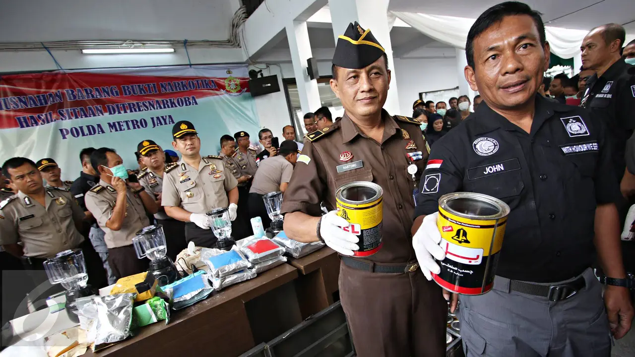 20160616-Sabu 42 Kilogram dan Ribuan Ekstasi Diblender Polda Metro Jaya-Jakarta