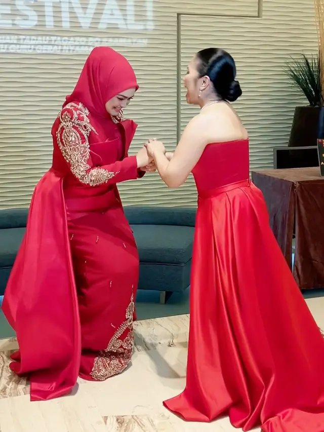 Ruth Sahanaya dan Siti Nurhaliza