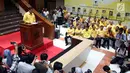 Ketua Umum Partai Golkar Airlangga Hartarto mengumumkan pengurus baru Partai Golkar periode 2018-2019 di DPP Partai Golkar, Slipi, Jakarta, Senin (22/1). Airlangga mengatakan revitalisasi ini berfokus pada Pemilu 2019. (Liputan6.com/JohanTallo)