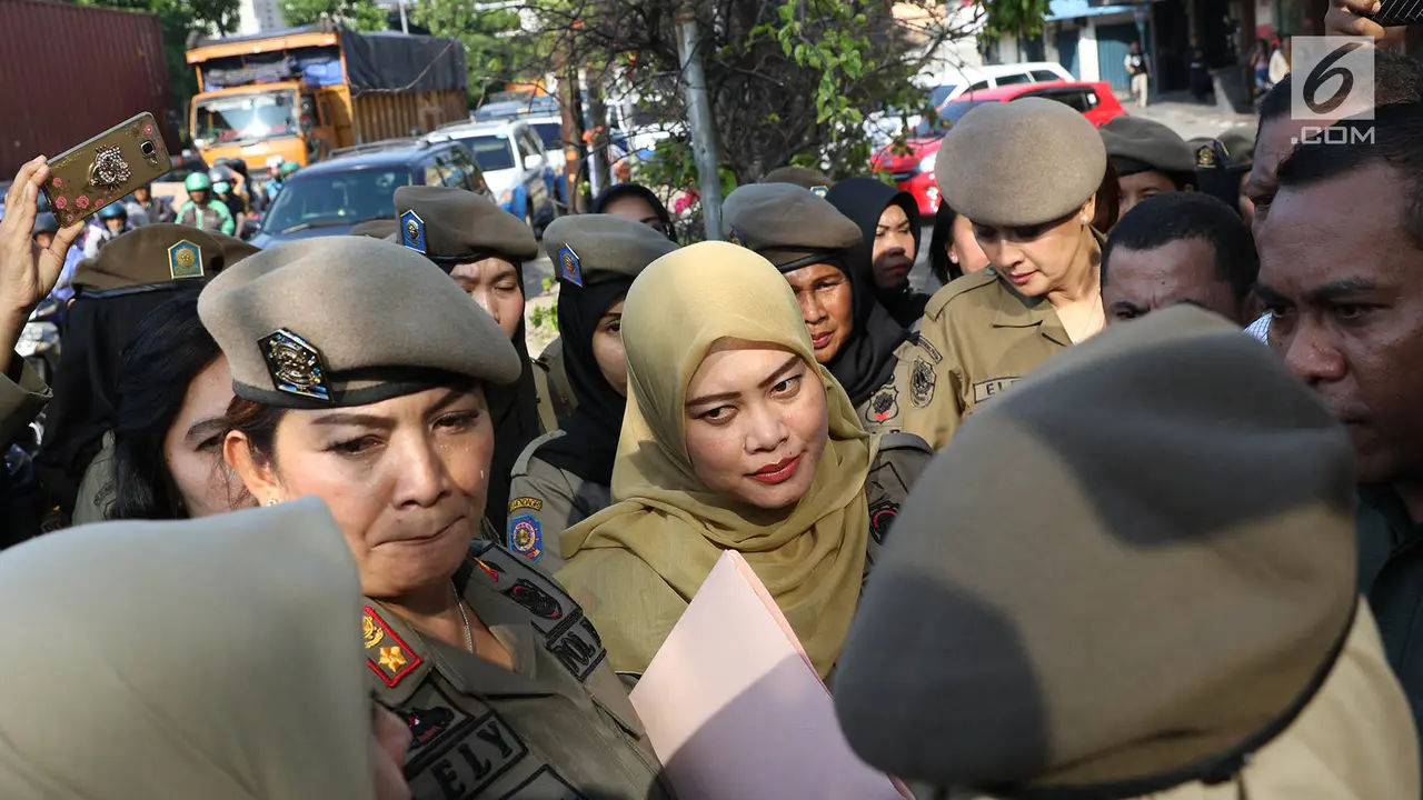Ibu-Ibu Personel Satpol PP Bikin Alexis Game Over