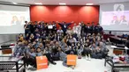 Peserta dan narasumber berfoto bersama usai gelaran program Liputan6 Connect di Aula Lantai 3 Kampus Trisakti School of Multimedia, Jakarta Timur, pada Kamis 2 April 2026. Liputan6.com kembali menghadirkan program Liputan6 Connect. (Liputan6.com/Helmi Fithriansyah)