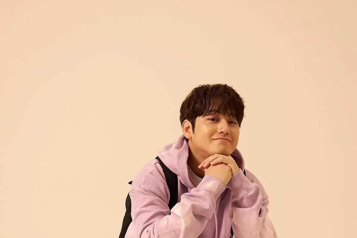 Pesona Kim Bum, Aktor Korsel dengan Senyuman Maut yang Memabukkan
