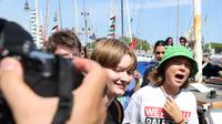 Greta Thunberg menyebut misi ini untuk menantang sistem internasional yang sangat brutal dan terus membiarkan pelanggaran hukum internasional terjadi. (Lluis GENE/AFP)