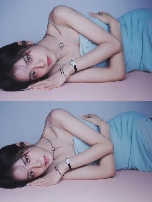 Sebuah foto terbaru yang dikolasekan menjadi dua bagian memperlihatkan gaya elegan Jisoo dalam balutan dress satin berwarna biru muda. [Foto: Instagram/sooyaaa__]