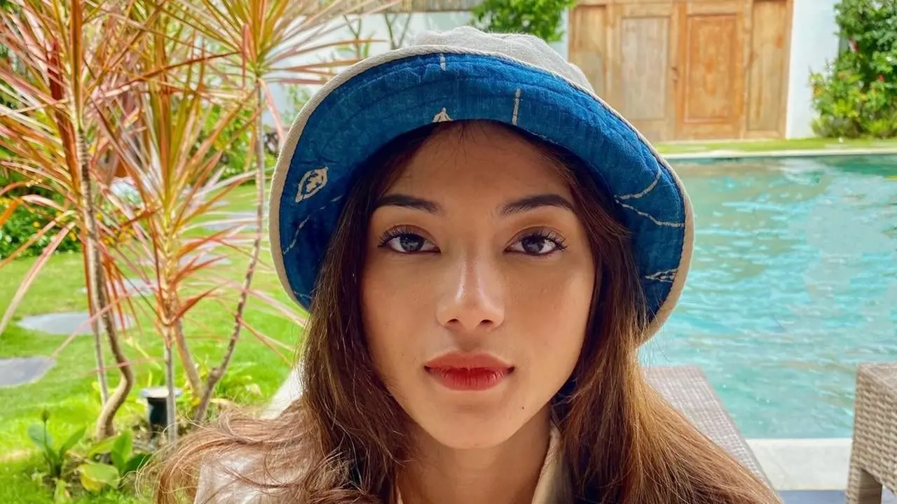 6 Potret Malika Bestari, Wanita yang Dikabarkan Dekat dengan Afgan