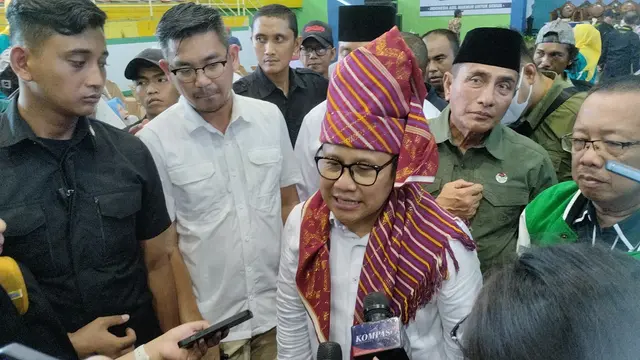 Calon wakil presiden (cawapres) nomor urut satu Muhaimin Iskandar alias Cak Imin di Sumatera Utara, Jumat (8/12/2023).