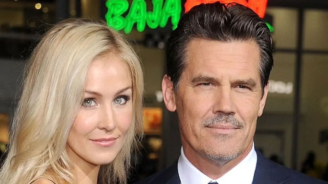 Josh Brolin selamatkan seorang pria di tengah ombak pantai Hawaii (dok.dailymail)