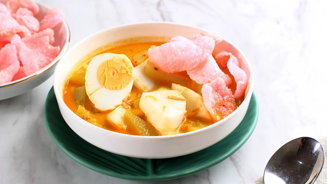 Ilustrasi lontong sayur
