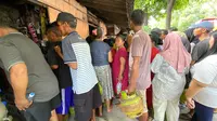 Pemkab Tuban Sebut Stok Gas Elpiji 3 Kg Aman, Warga Justru Antre dan Berebut