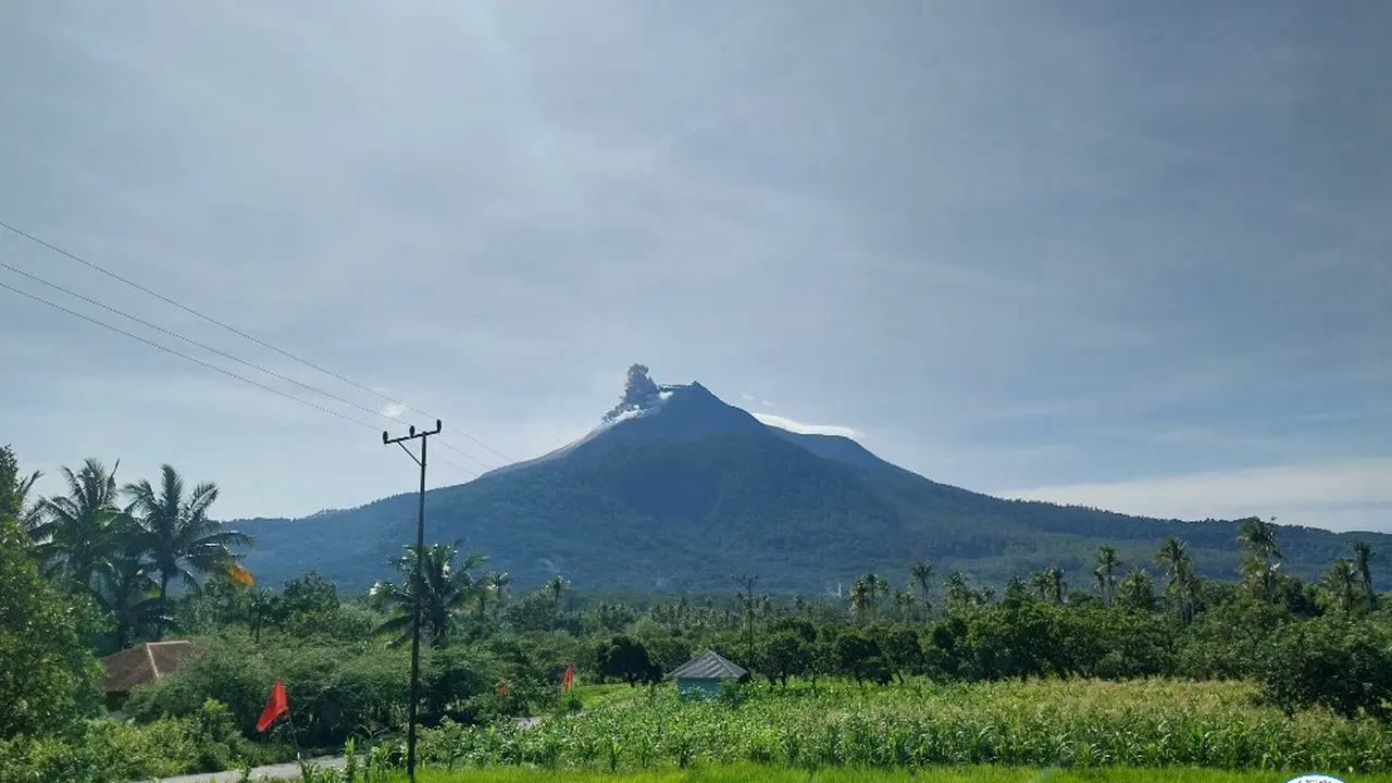 Gunung Lewotobi Laki-laki