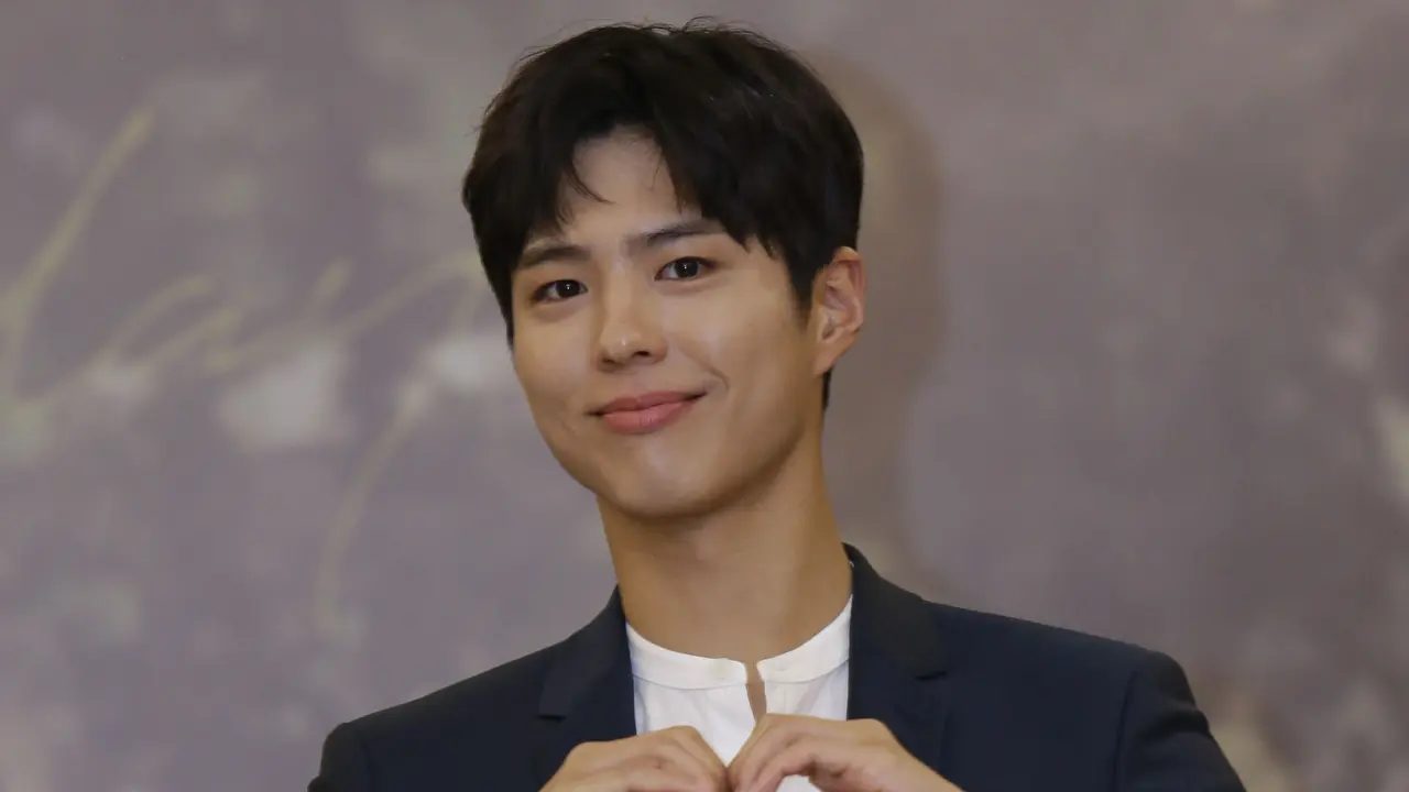 Park Bo Gum dalam konferensi pers di Kota Kasablanka (Agus Apriyanto/Kapanlagi.com)