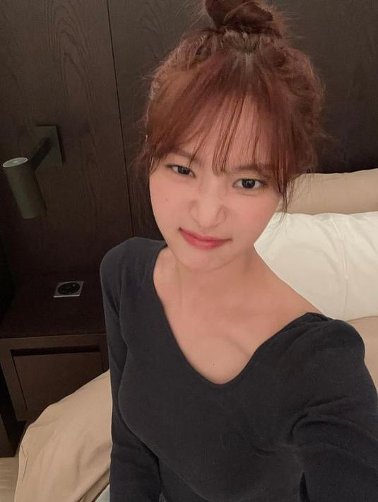 Yeonwoo lulusan School of Performing Arts Seoul (SOPA) yang merupakan sekolah dari banyak idol Korea. (FOTO: instagram.com/chloelxxlxx/)