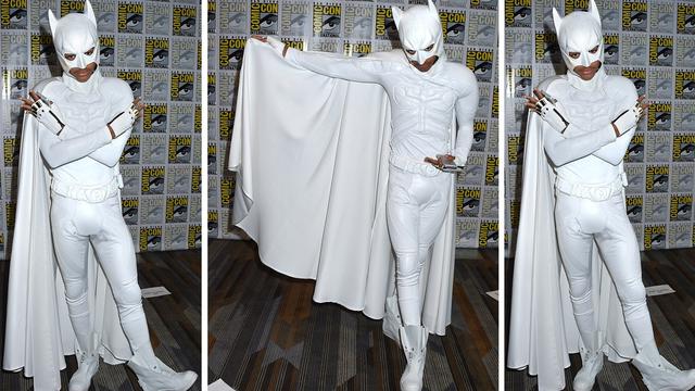 Jaden Smith Hadiri Acara dengan Kostum Batman Putih Lagi - Lifestyle  