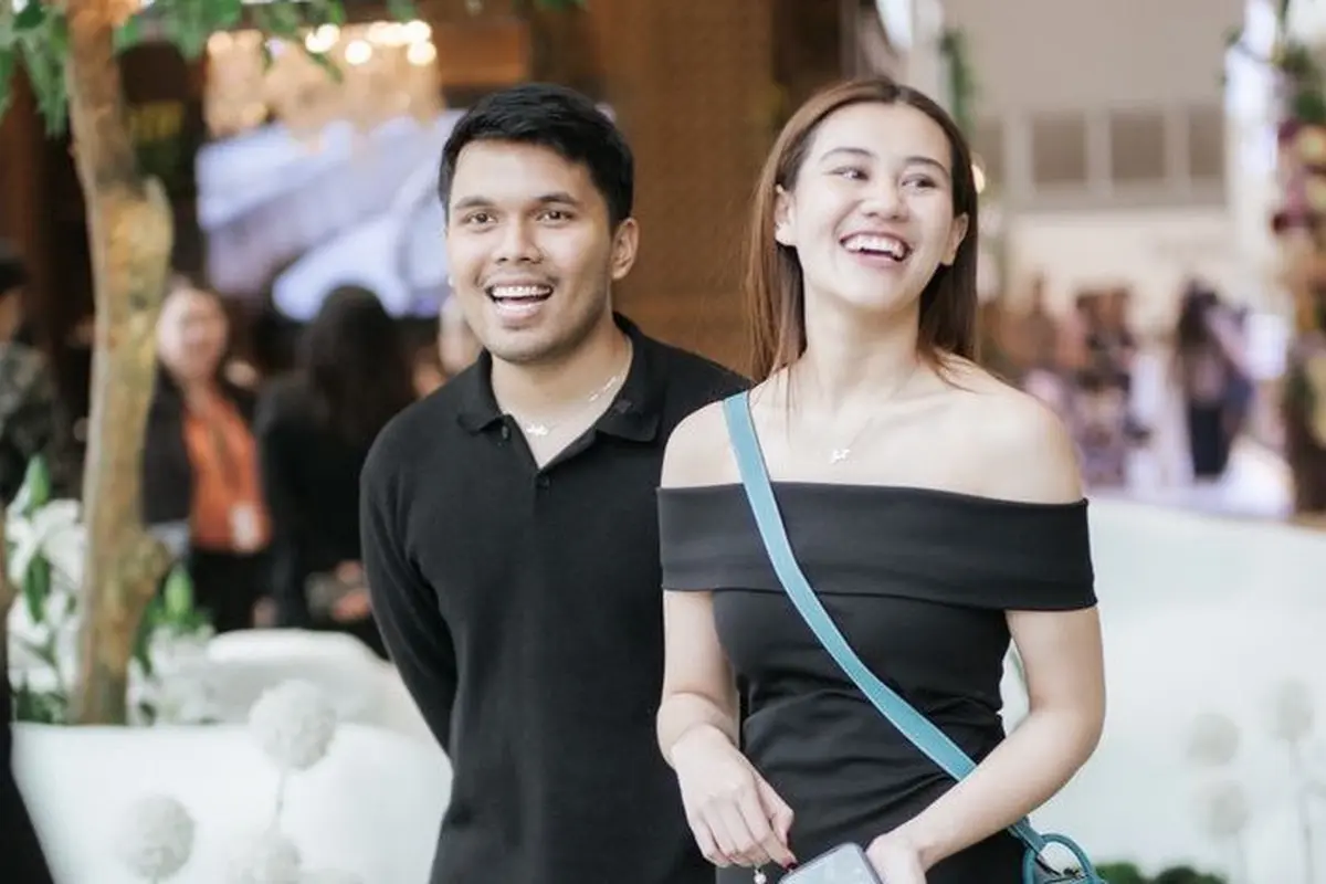 Gaya Aaliyah Massaid dan Thariq Halilintar di Wedding Expo. [@thebridestory]
