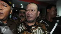 Tersangka kasus korupsi dana hibah Kadin Jawa Timur senilai Rp 5,3 miliar, La Nyalla Mattalitti usai menjalani pemeriksaan di Kejagung, Jakarta pada Selasa (31/5). (Liputan6.com/Helmi Afandi)