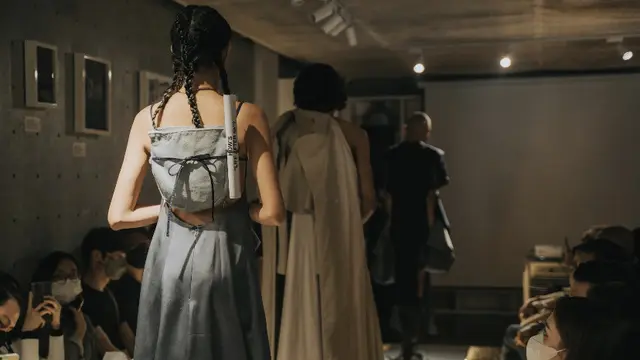 Tragedi 1998 Jadi Inspirasi Koleksi Pakaian  Nichol Elenna