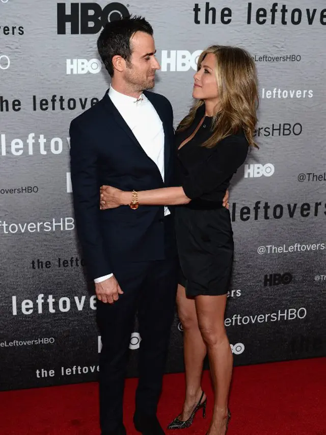 [Bintang] Jennifer Aniston dan Justin Theroux