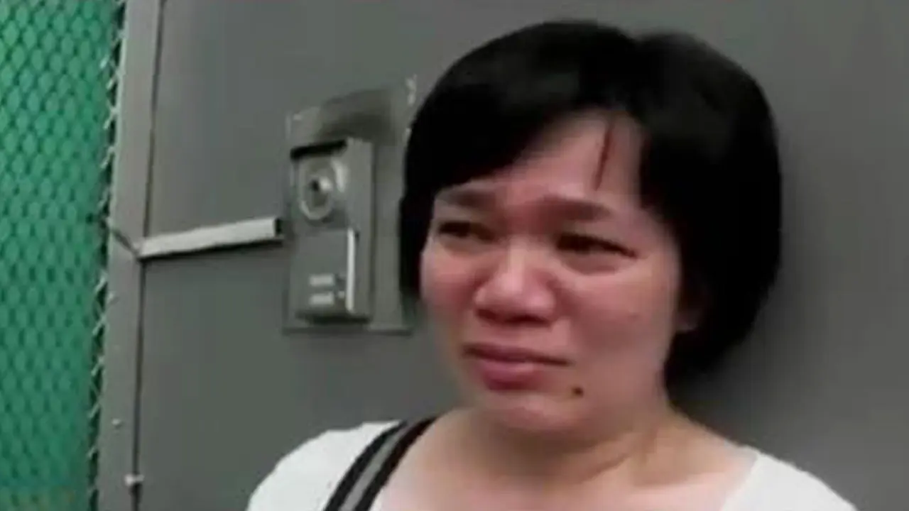 Tangis Massa Pendukung Ahok Pecah di Depan Rutan Cipinang