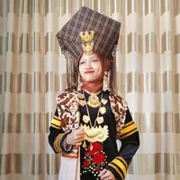 Simak cerita Dhea dalam melestarikan tari tradisional (SnackVideo)