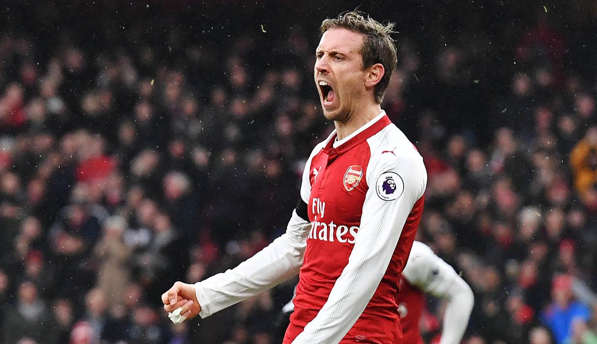 Bek Arsenal asal Spanyol, Nacho Monreal siap kembali tampil di laga Derbi London Utara usai dibekap cedera ringan yang memaksanya gagal tampil kontra Everton (AFP/Ben Stansall)