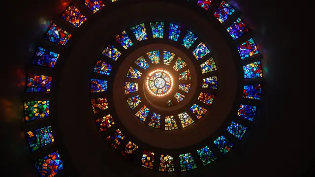 ilustrasi mozaik dan montase/pexels