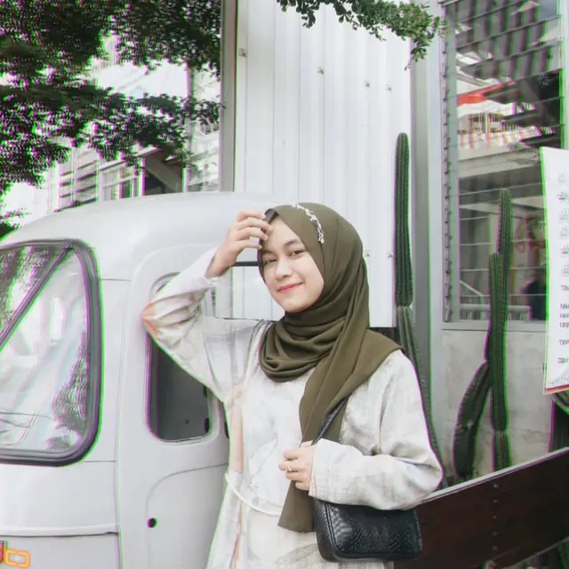 6 Potret Ulfa Rahmawati, Wanita yang Disebut Mirip Anisa Rahma