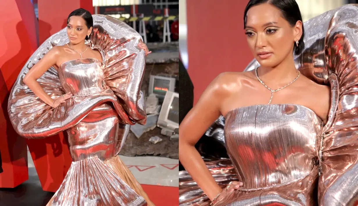 <p>Asmara Abigail sukses menjadi pusat perhatian saat menghadiri Gala Premiere Nightmares and Daydreams di Senayan City, 13 Juni 2024. [Fimela/Daniel Kampua].</p>