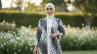 12 Model Outer Batik Panjang dengan Dress Polos untuk Kondangan Outdoor 2025, Elegan dan Nyaman Dipakai