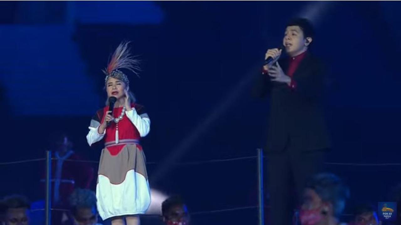 Kolaborasi Ruth Sahanaya dan Tulus di PON XX Papua