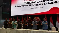 Otoritas Jasa Keuangan (OJK) memutuskan untuk menunda penerapan kebijakan Short Selling di pasar modal. Kepala Eksekutif OJK Pengawas Pasar Modal, Keuangan Derivatif, dan Bursa Karbon, Inarno Djajadi, menyatakan  keputusan ini diambil untuk merespons terhadap kondisi di pasar modal saat ini.